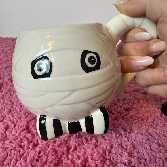 Halloween MUMMY Mug by Global Amici Ceramic Coffee Cup Decorative Kitchen White - Picture 2 of 8